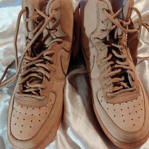Nike Air Force 1 Tan High Top Sneakers Size 7Y 807617-200